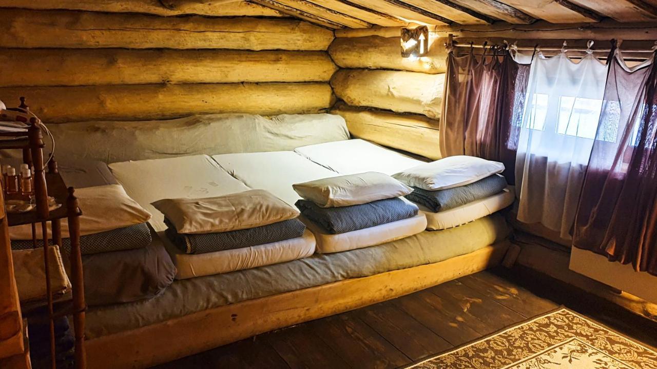 Forest Hut Stariy Prud Pylypovychi Exterior photo